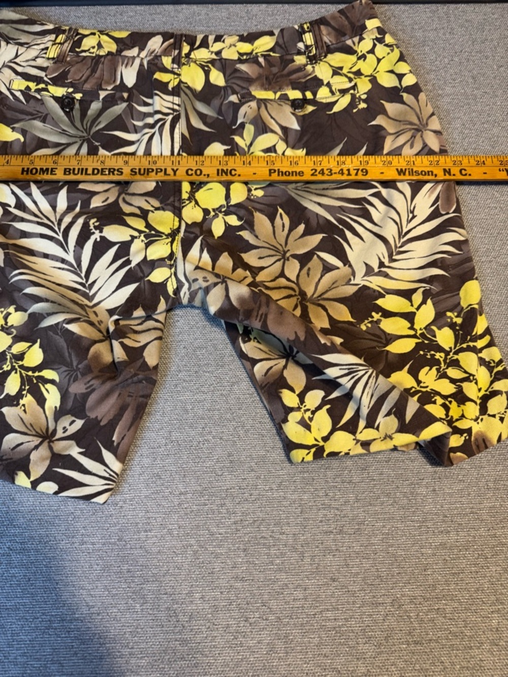 Caribbean Joe Women’s Yellow & Brown‎ Hawaiian Floral Cotton Shorts size 14 - Picture 10 of 11